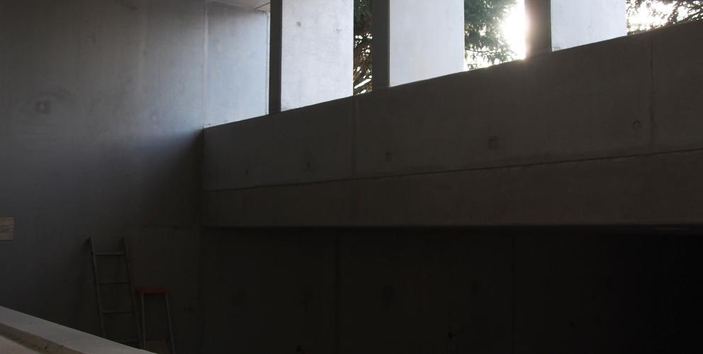 Projet SL - En cours de construction - Contraste entre l'esprit "bunker" et son ouverture sur l'extérieur