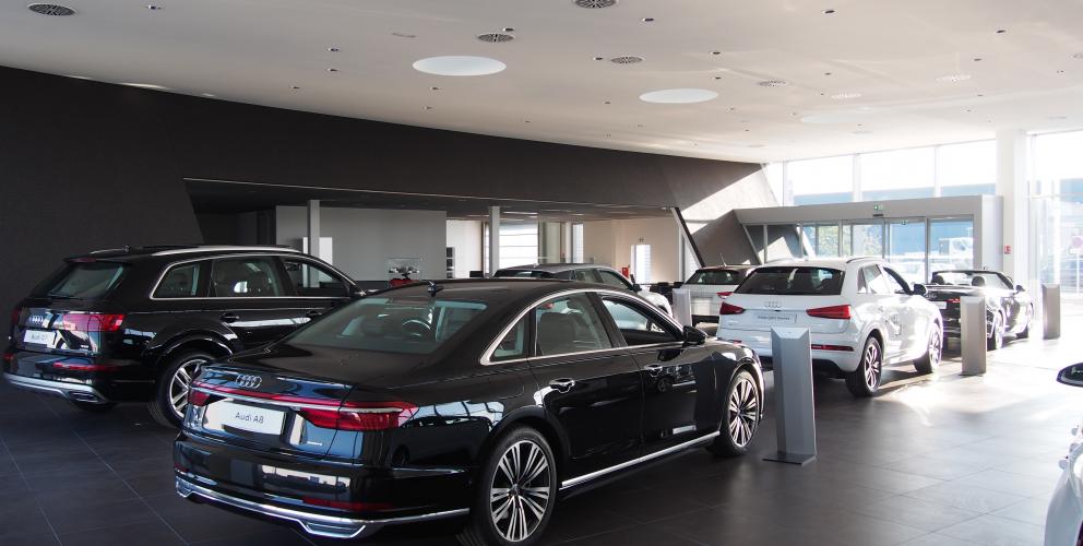 Projet ADC - Vue sur le virage du showroom