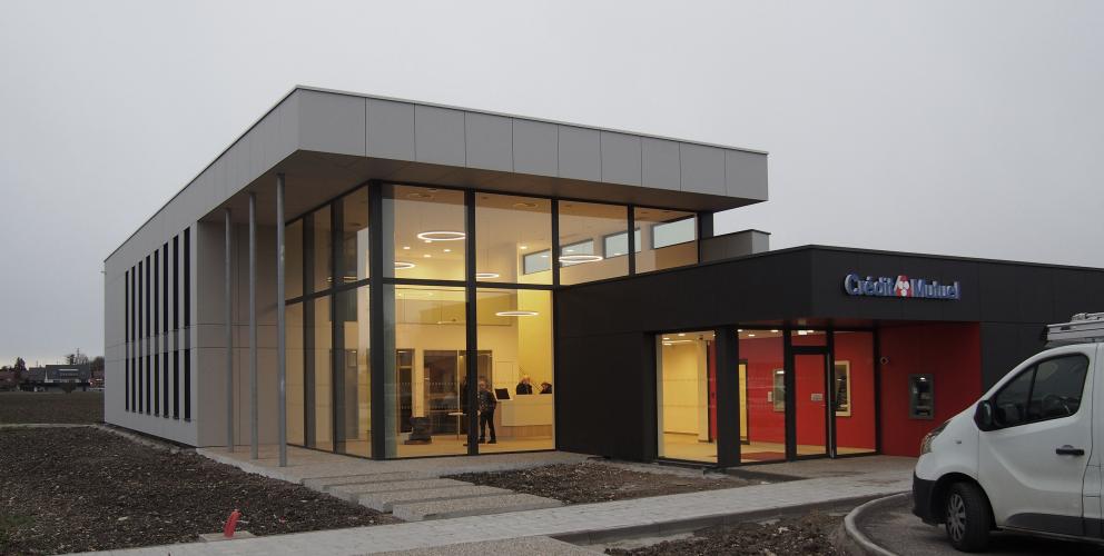 CCMEP - Vue sur le hall d'accueil et le dispositif d'entrée
